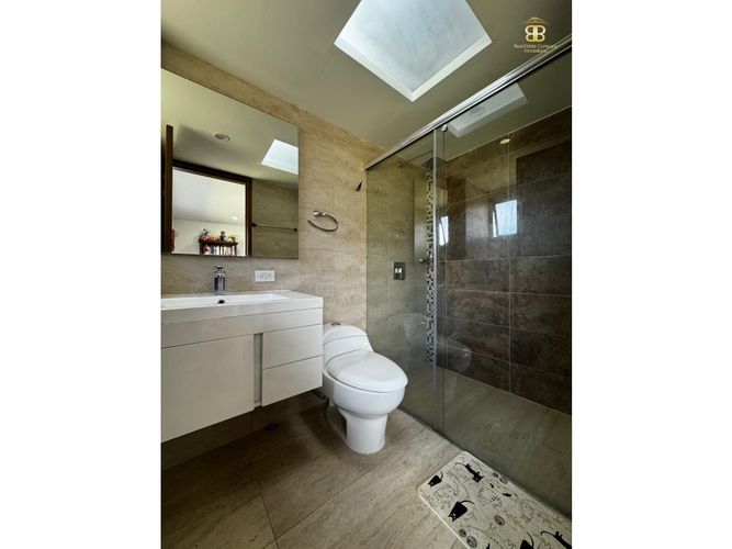 Casa de 5 alcobas en venta en Yerbabuena, Sopó, 458 m² · foto 12 de 24