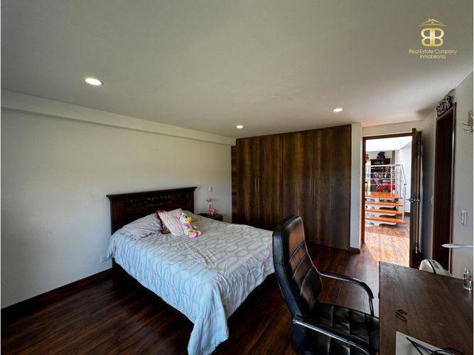 Casa de 5 alcobas en venta en Yerbabuena, Sopó, 458 m² · foto 14 de 24