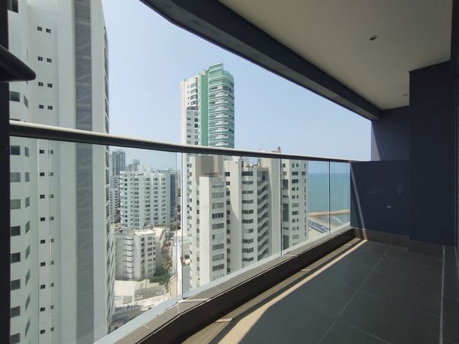 Oficina en arriendo en Bocagrande, Cartagena, 60 m² · foto 2 de 12