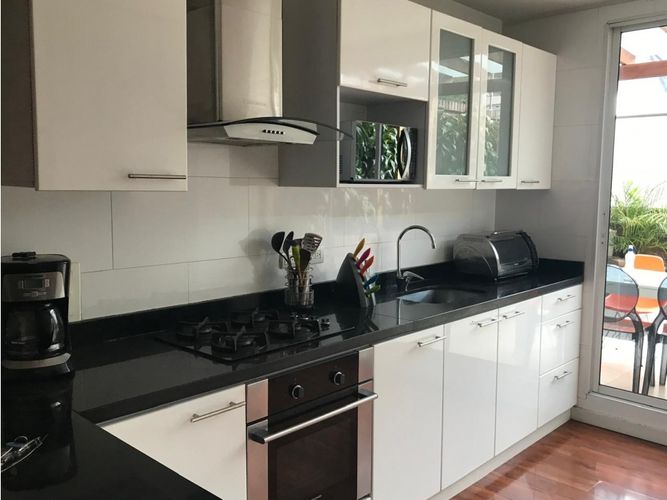 Apartamento de 2 alcobas en venta en Chicó Reservado, Bogotá, 120 m² · foto 3 de 20