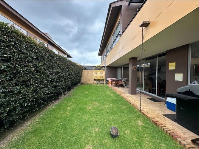 Casa de 3 alcobas en venta en Cerca De Piedra, Cajicá, 262 m² · foto 5 de 24