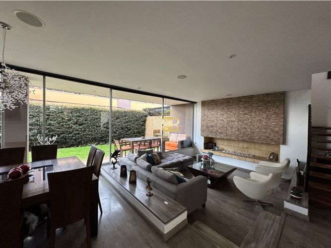 Casa de 3 alcobas en venta en Cerca De Piedra, Cajicá, 262 m² · foto 7 de 24