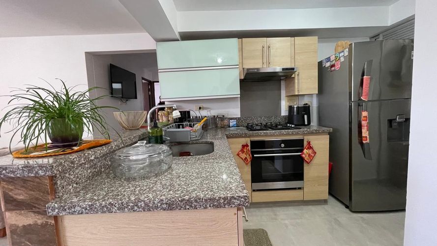 Apartamento de 3 alcobas en venta en Urbanizacion Gaira, Floridablanca, 81 m² · foto 7 de 17