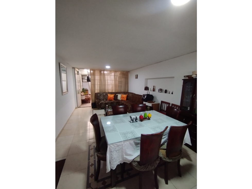 Casa en venta en San Rafael, Bogotá · foto 3 de 15