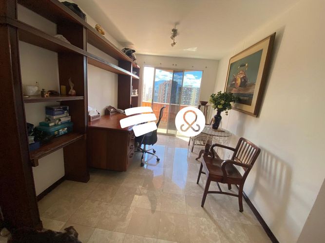 Apartamento de 3 alcobas en venta en Los Balsos, Medellín · foto 6 de 16
