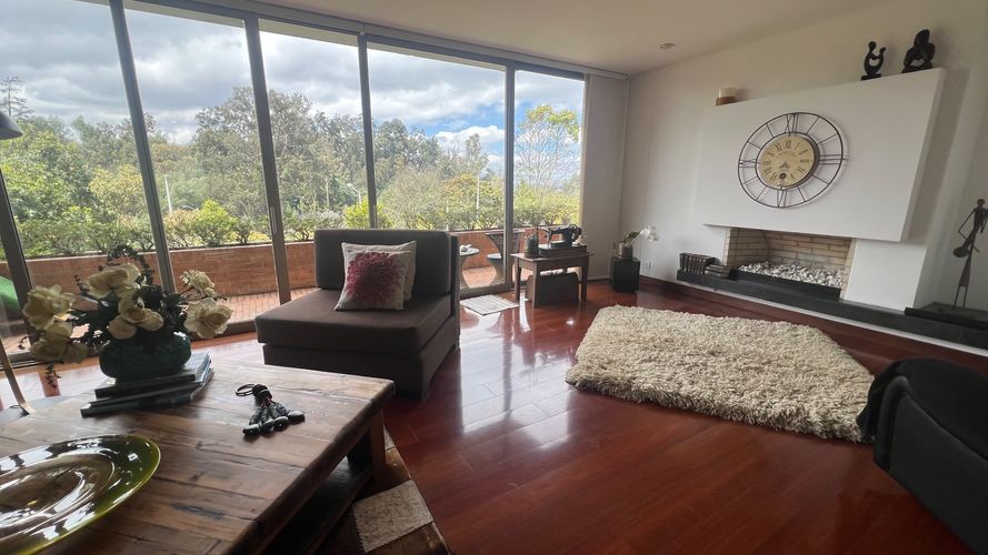 Apartamento en venta en Lindaraja, Bogotá · foto 8 de 24
