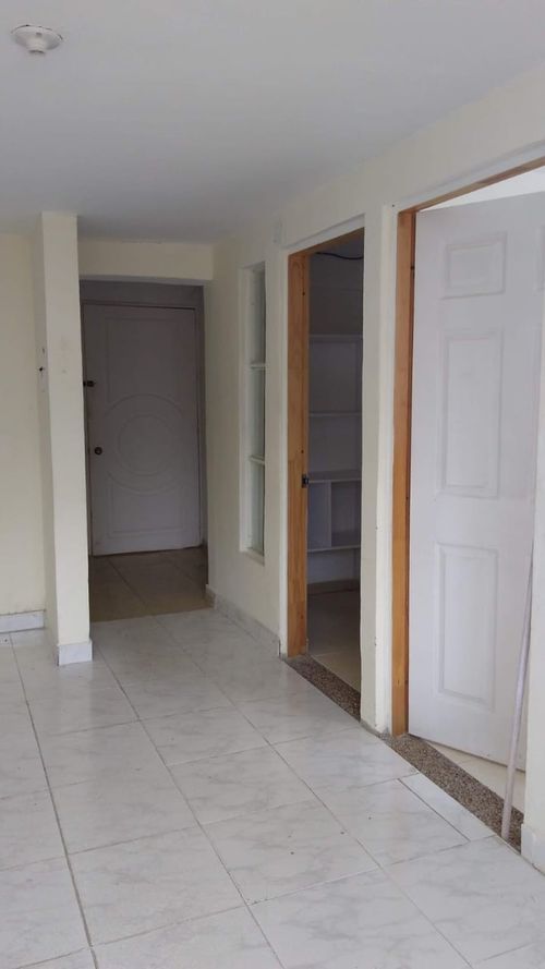 Casa de 5 alcobas en venta en Villa Candelaria, Bogotá, 198 m² · foto 23 de 24