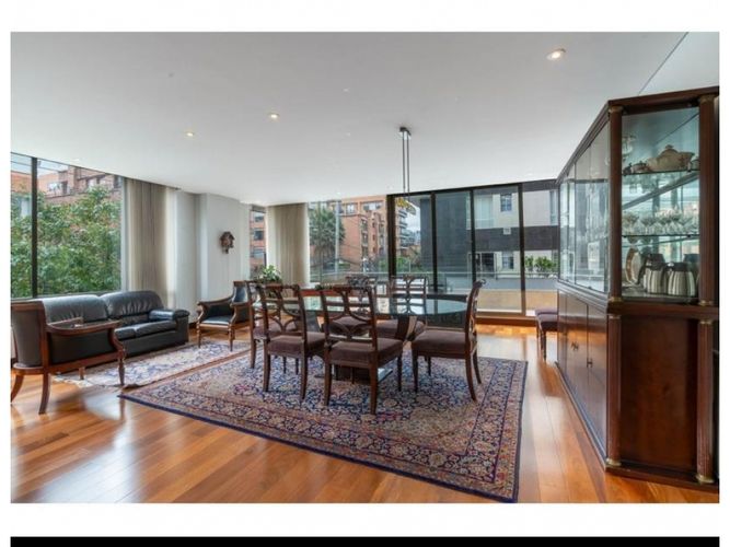 Apartamento en venta en Chico Norte, Bogotá · foto 2 de 24