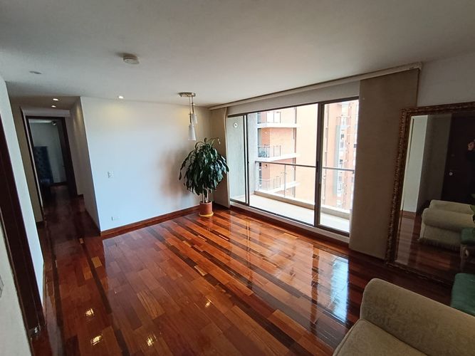 Apartamento de 3 alcobas en venta en Gratamira, Bogotá, 87 m² · foto 13 de 24