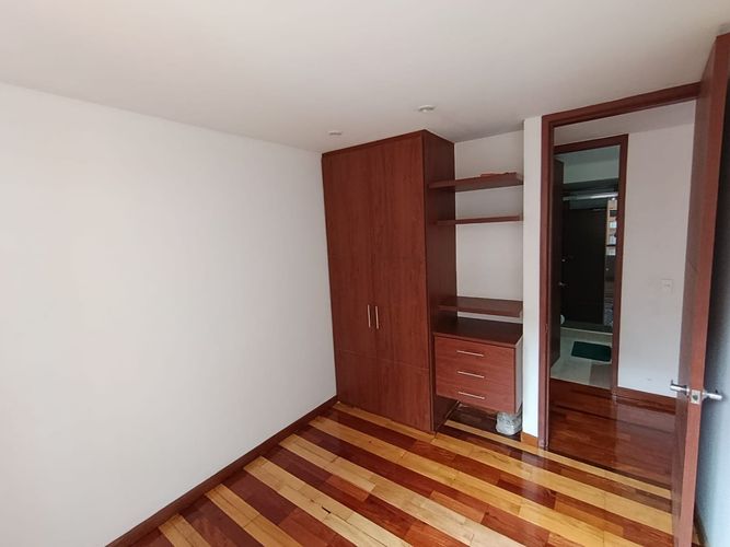 Apartamento de 3 alcobas en venta en Gratamira, Bogotá, 87 m² · foto 8 de 24