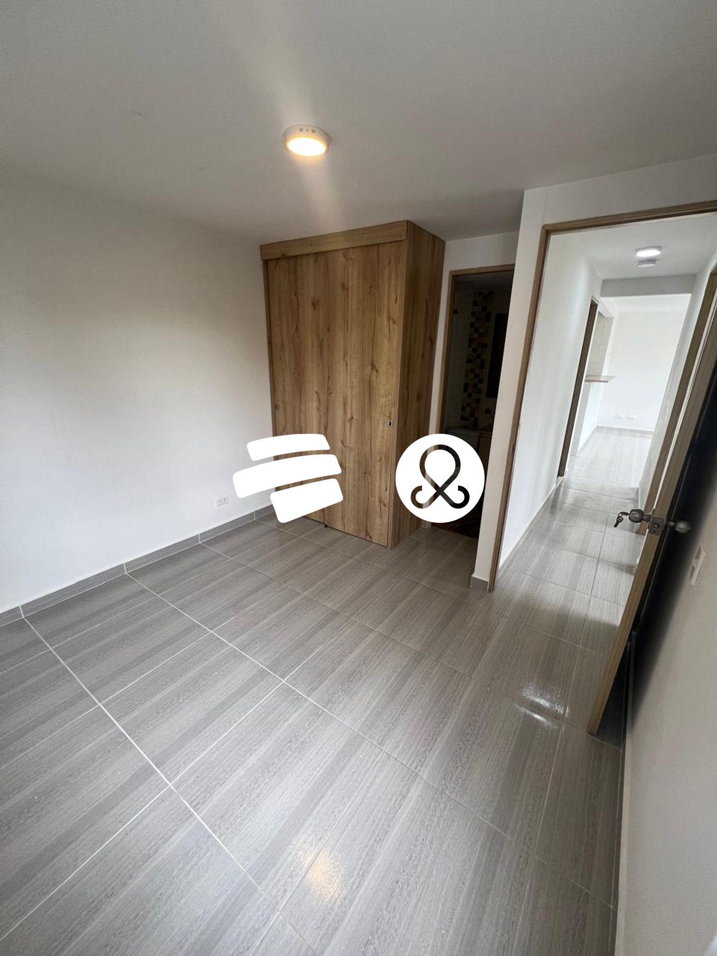 Apartamento en venta en El Rosal, Marinilla · foto 2 de 7