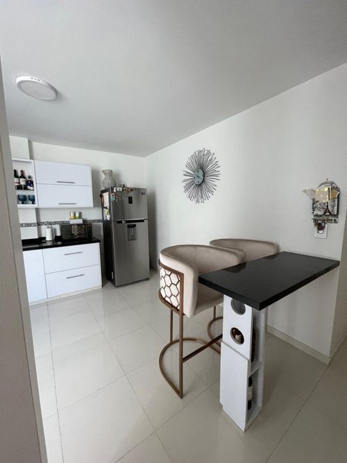 Casa de 6 alcobas en venta en Prados Del Norte, Cali, 298 m² · foto 5 de 24