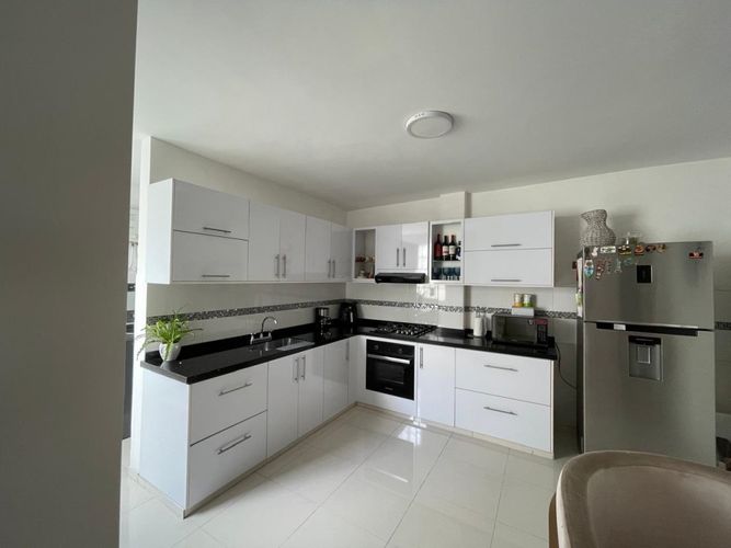 Casa de 6 alcobas en venta en Prados Del Norte, Cali, 298 m² · foto 6 de 24