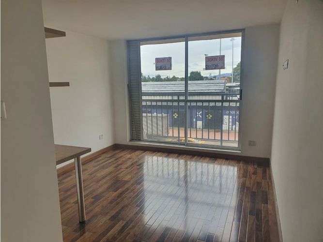 Apartamento en venta en Fontibon, Bogotá · foto 3 de 16