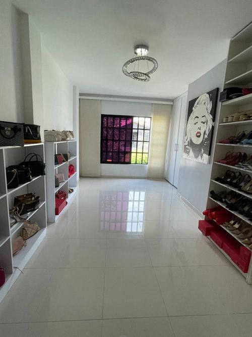 Casa de 6 alcobas en venta en Prados Del Norte, Cali, 298 m² · foto 15 de 24