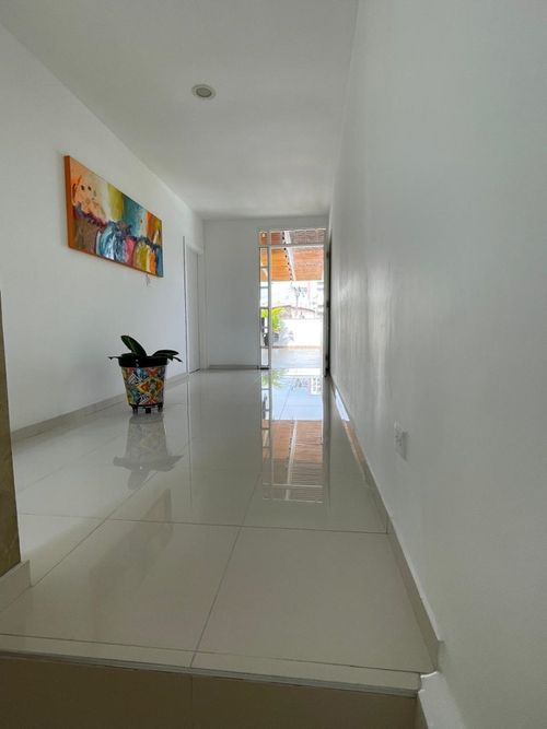 Casa de 6 alcobas en venta en Prados Del Norte, Cali, 298 m² · foto 19 de 24