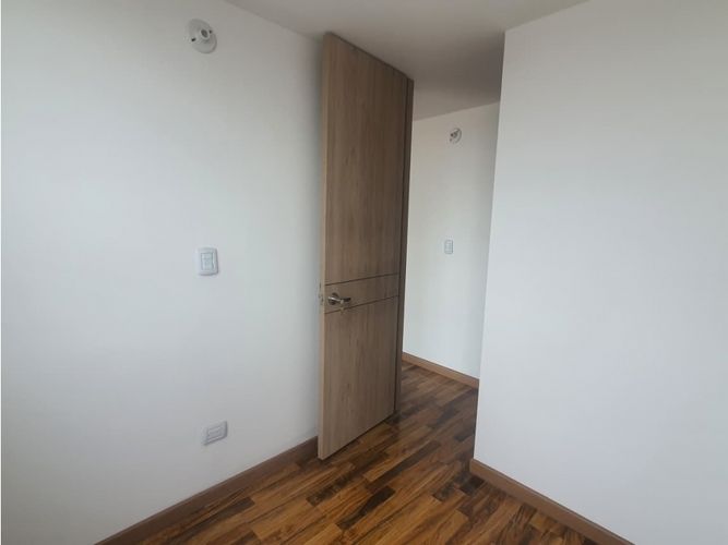 Apartamento en venta en Fontibon, Bogotá · foto 8 de 16