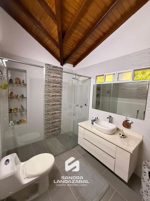 Casa de 4 alcobas en venta en Cañaveral, Floridablanca, 320 m² · foto 12 de 24