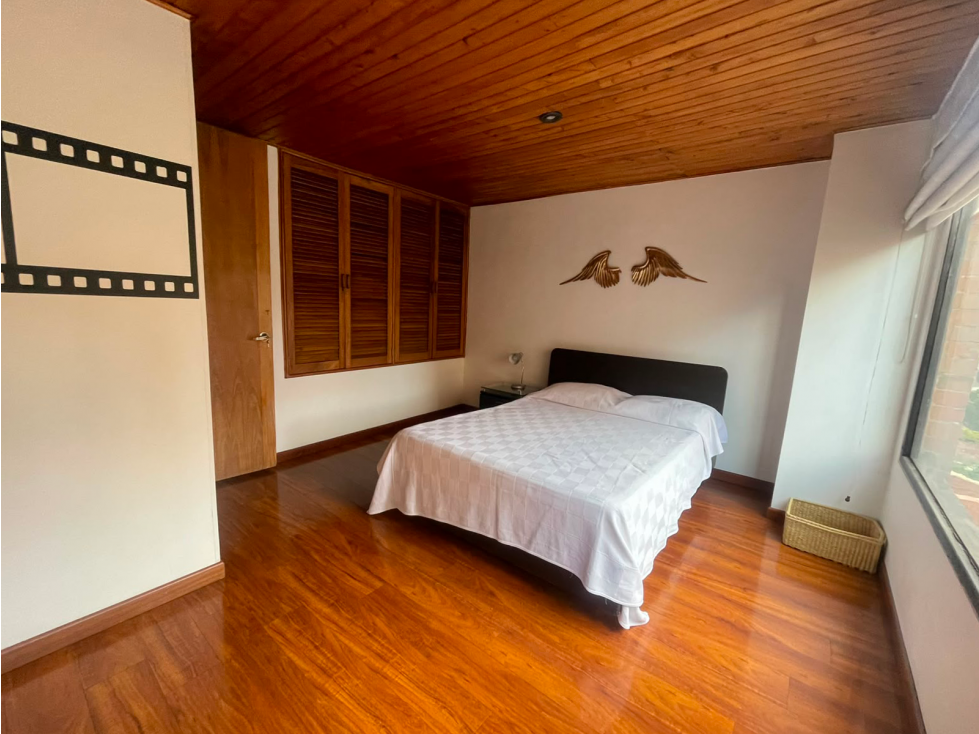 Casa en venta en Chicó Navarra, Bogotá · foto 14 de 23