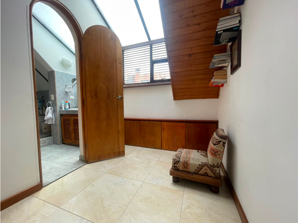 Casa en venta en Chicó Navarra, Bogotá · foto 18 de 23