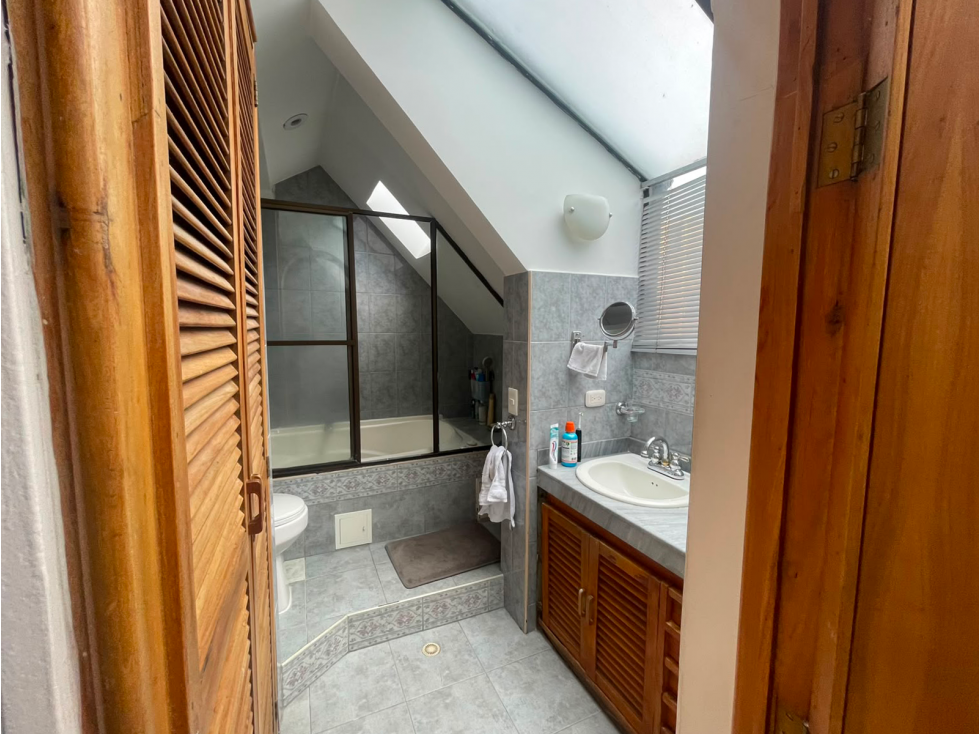 Casa en venta en Chicó Navarra, Bogotá · foto 19 de 23
