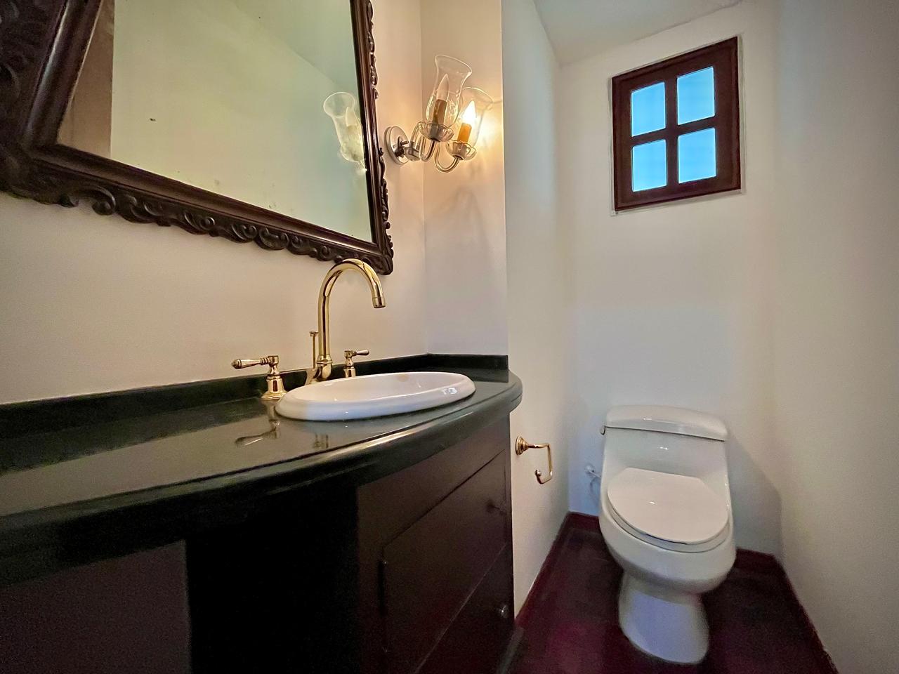 Apartamento en venta en Santa Barbara, Bogotá · foto 2 de 24