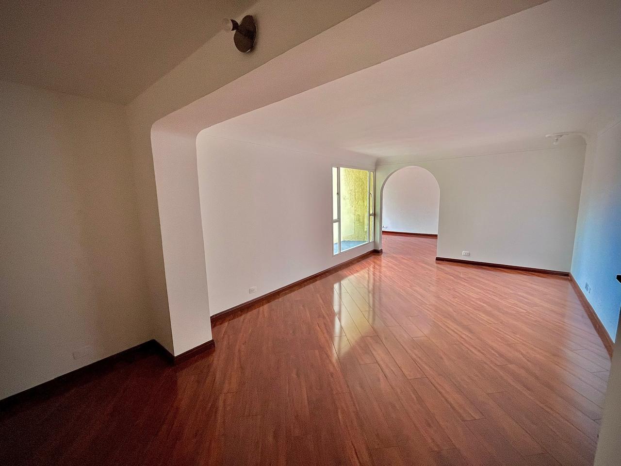 Apartamento en venta en Santa Barbara, Bogotá · foto 3 de 24