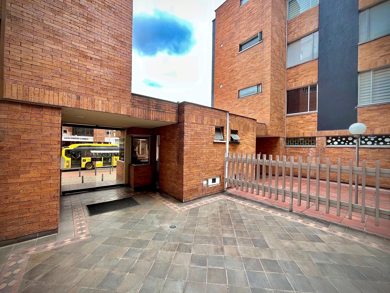 Apartamento en venta en Santa Barbara, Bogotá · foto 22 de 24