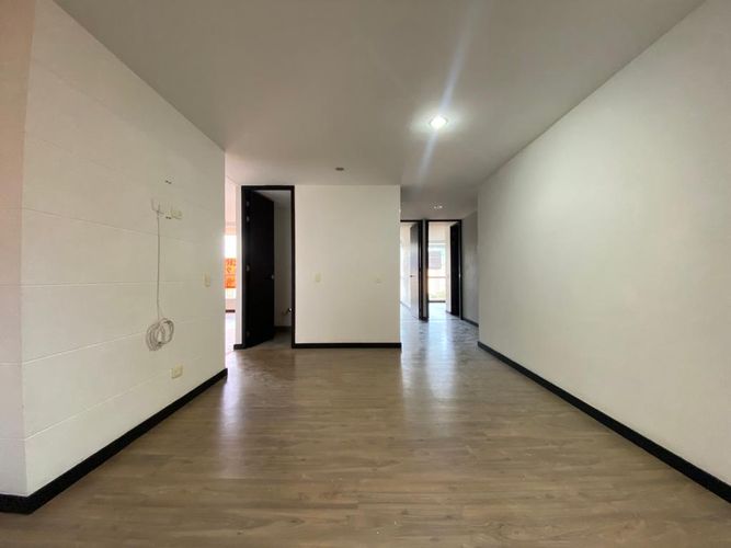 Apartamento de 3 alcobas en venta en Loma De Las Brujas, Envigado, 150 m² · foto 9 de 15