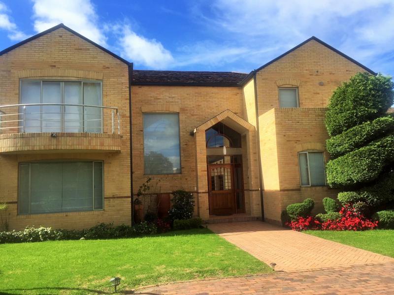 Casa en venta en Casa Blanca Suba, Bogotá · foto 2 de 24