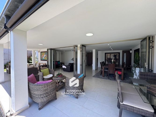 Casa de 5 alcobas en venta en Lagos Del Cacique, Bucaramanga, 370 m² · foto 11 de 24
