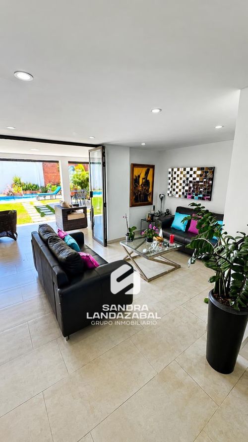 Casa de 5 alcobas en venta en Lagos Del Cacique, Bucaramanga, 370 m² · foto 8 de 24