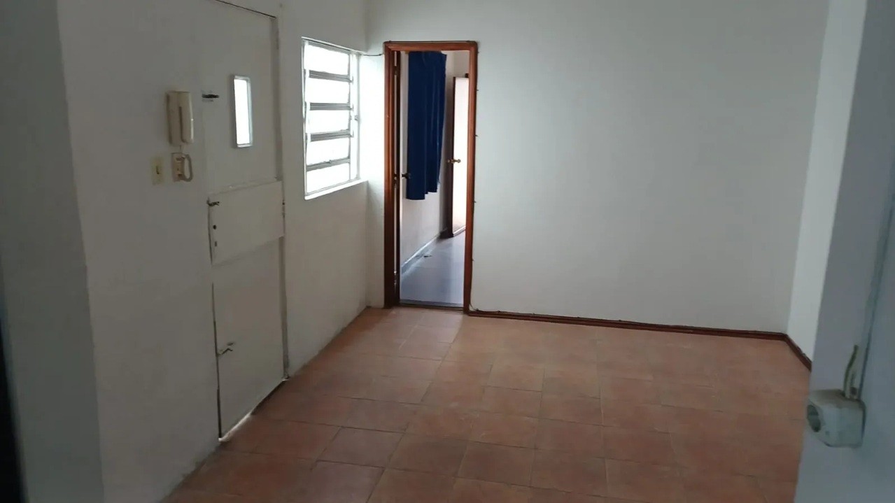 ALQUILER EN BUCEO DE 1 DORMITORIO, PH EN PLANTA BAJA AL FRENTE, REJAS, SIN GASTOS COMUNES