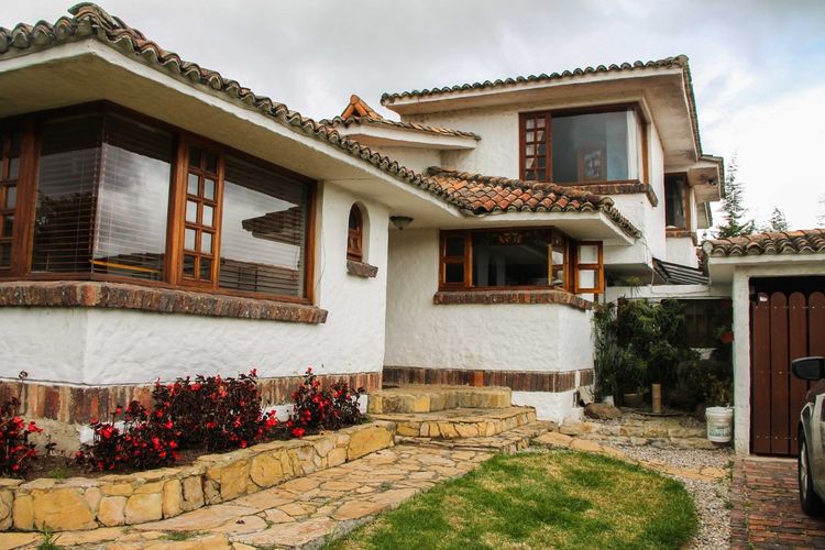 Casa de 4 alcobas en venta en Bochica Sector Bojaca, Chía, 205 m² · foto 2 de 24