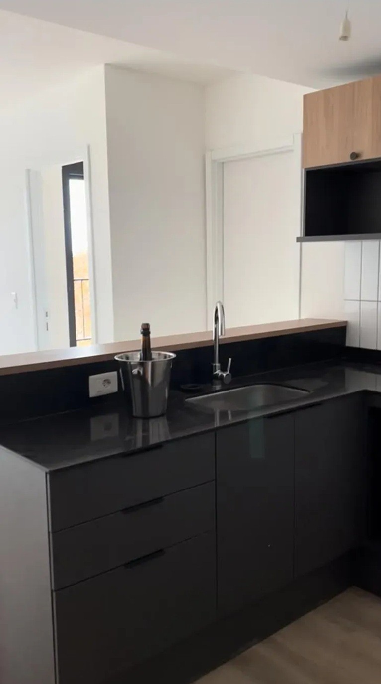 ALQUILER EN PALERMO DE 1 DORMITORIO A ESTRENAR, PISO ALTO AL FRENTE CON BALCON, CON SEGURIDAD, BARBACOA, LAVADERO ETC · Foto 3