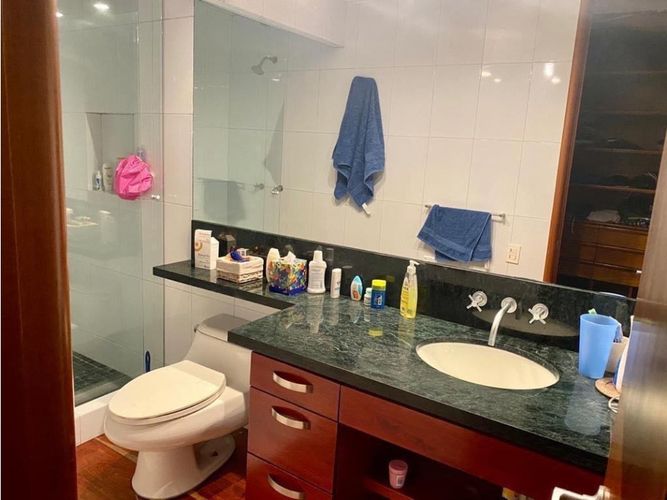 Apartamento de 1 alcoba en venta en Chicó Reservado, Bogotá, 102 m² · foto 8 de 11
