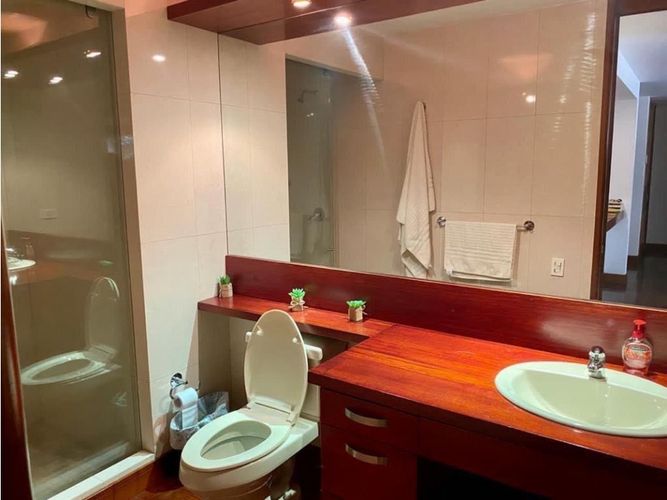 Apartamento de 1 alcoba en venta en Chicó Reservado, Bogotá, 102 m² · foto 10 de 11