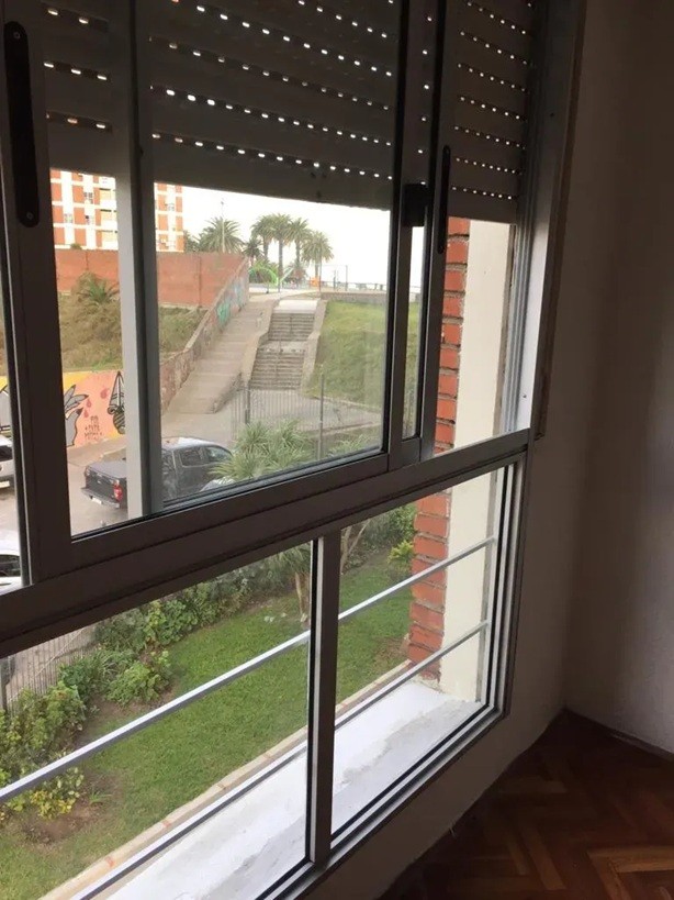 ALQUILER EN BARRIO SUR DE 3 DORMITORIOS, PISO 1 AL FRENTE, TERRAZAS, PORTERIA, PARRILLEROS, SUM · Foto 10