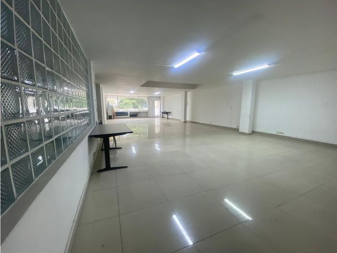 Oficina en arriendo en La Candelaria, Medellín, 157 m² · foto 4 de 24