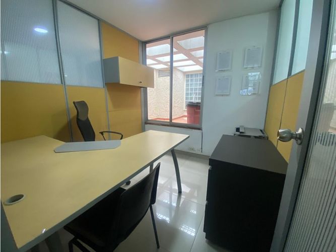 Oficina en arriendo en La Candelaria, Medellín, 157 m² · foto 14 de 24