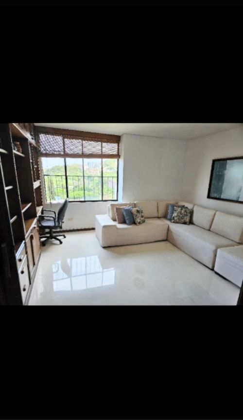 Apartamento de 4 alcobas en venta en La Arboleda, Cali, 190 m² · foto 13 de 23