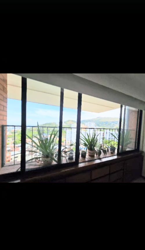 Apartamento de 4 alcobas en venta en La Arboleda, Cali, 190 m² · foto 15 de 23