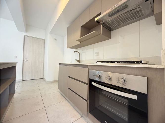 Apartamento de 3 alcobas en venta en Las Vegas, Envigado, 73 m² · foto 3 de 19