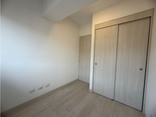 Apartamento de 3 alcobas en venta en Las Vegas, Envigado, 73 m² · foto 11 de 19