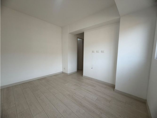 Apartamento de 3 alcobas en venta en Las Vegas, Envigado, 73 m² · foto 13 de 19