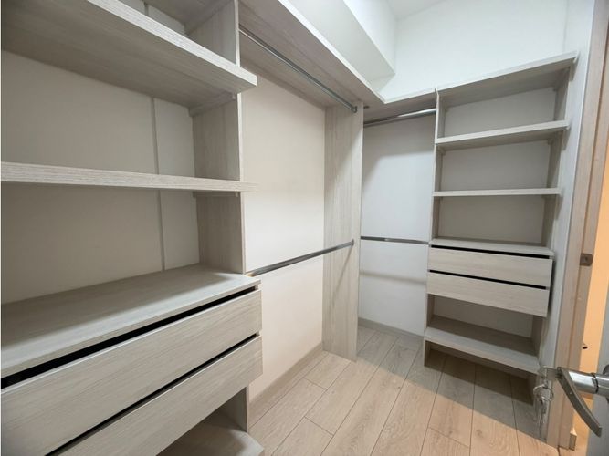 Apartamento de 3 alcobas en venta en Las Vegas, Envigado, 73 m² · foto 14 de 19