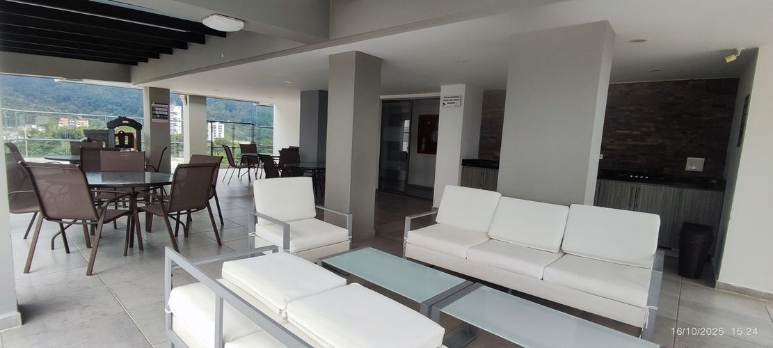 Apartamento de 2 alcobas en venta en Cabecera Del Llano, Bucaramanga, 93 m² · foto 3 de 20
