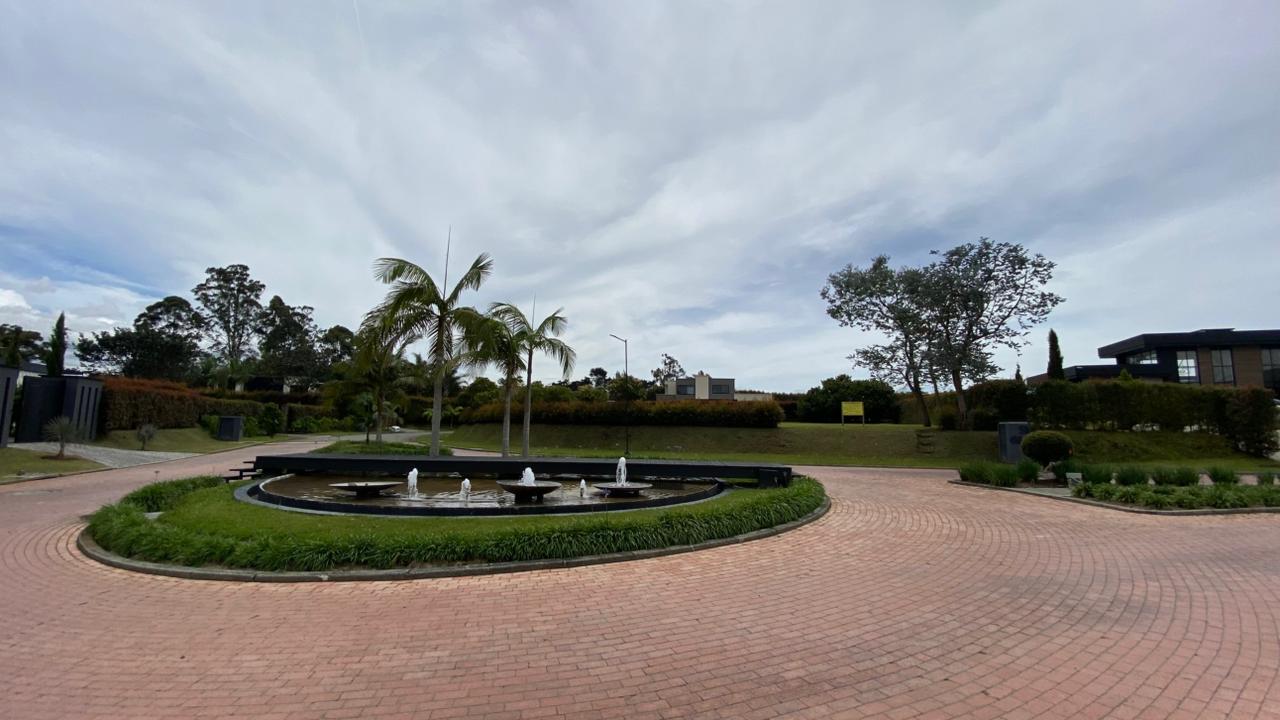 Land in Cabeceras de llanogrande (1892 m²) for Sale - 3