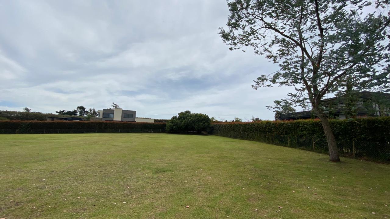 Land in Cabeceras de llanogrande (1892 m²) for Sale - 4