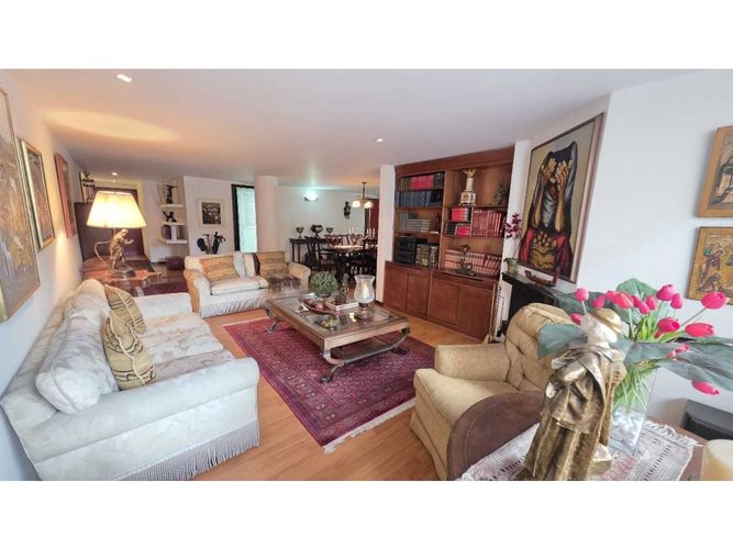 Apartamento de 2 alcobas en venta en Santa Barbara, Bogotá, 152 m² · foto 3 de 20
